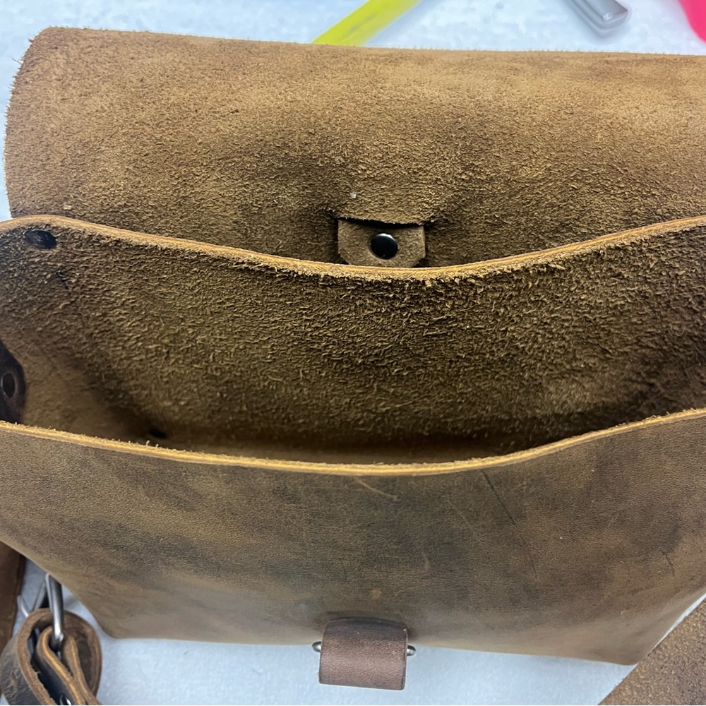 Colsen Keane Vintage-Style Brown Leather Crossbody with Metal Hook Detail - Picture 8 of 8